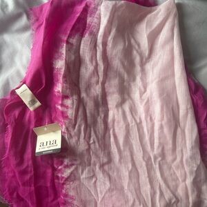 Ana Pink and White Scarf / Wrap